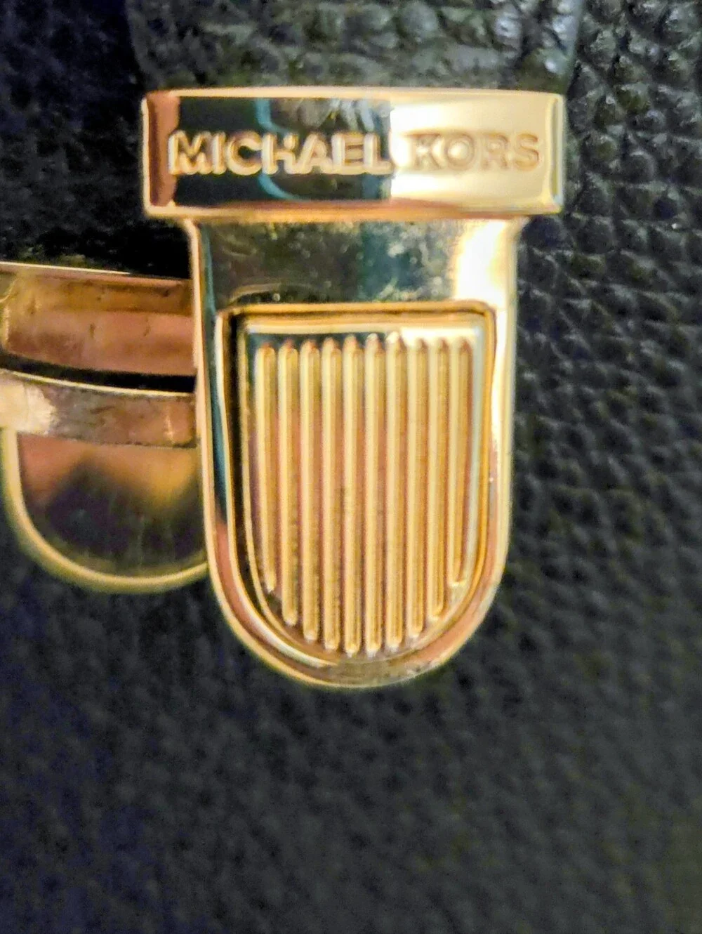 EUC Michael Kors Mercer cross body bag